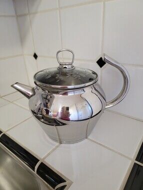 Princess House 2 Quarts Stainless Steel Silver Teapot with Glass Lid